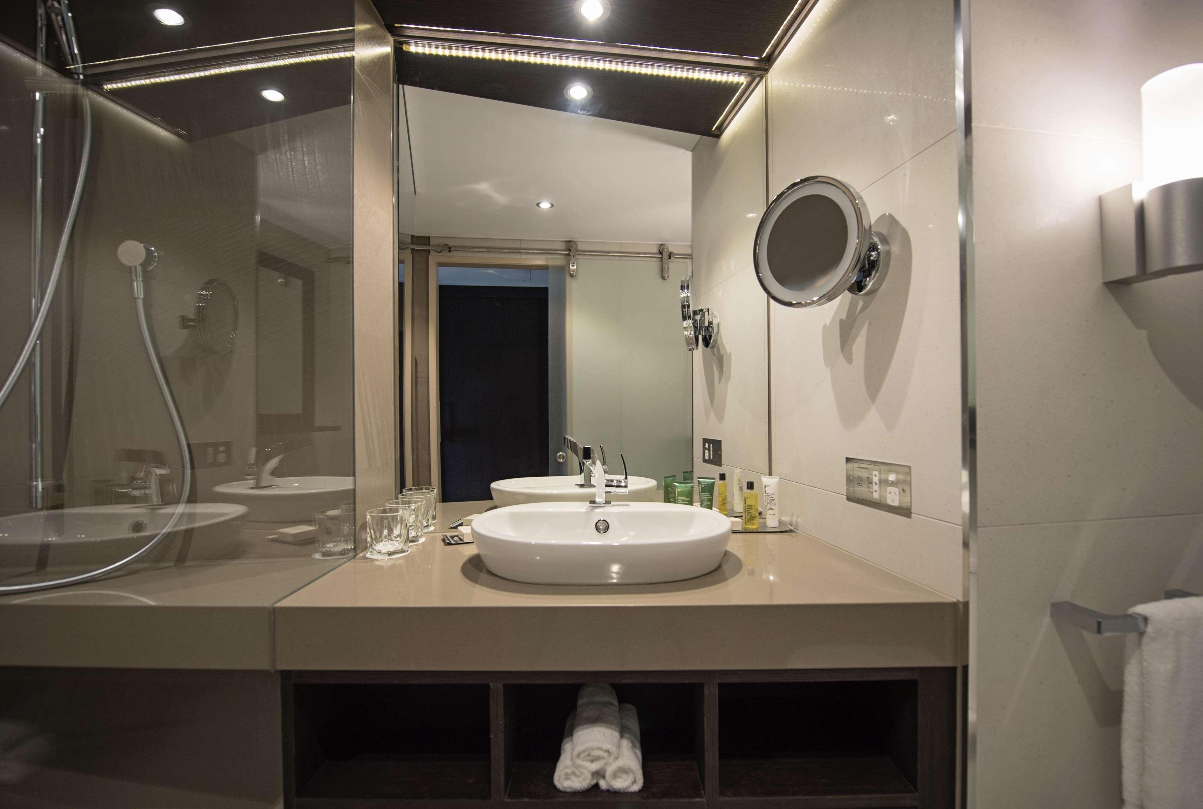 Hilton Darwin Hotel Bagian luar foto