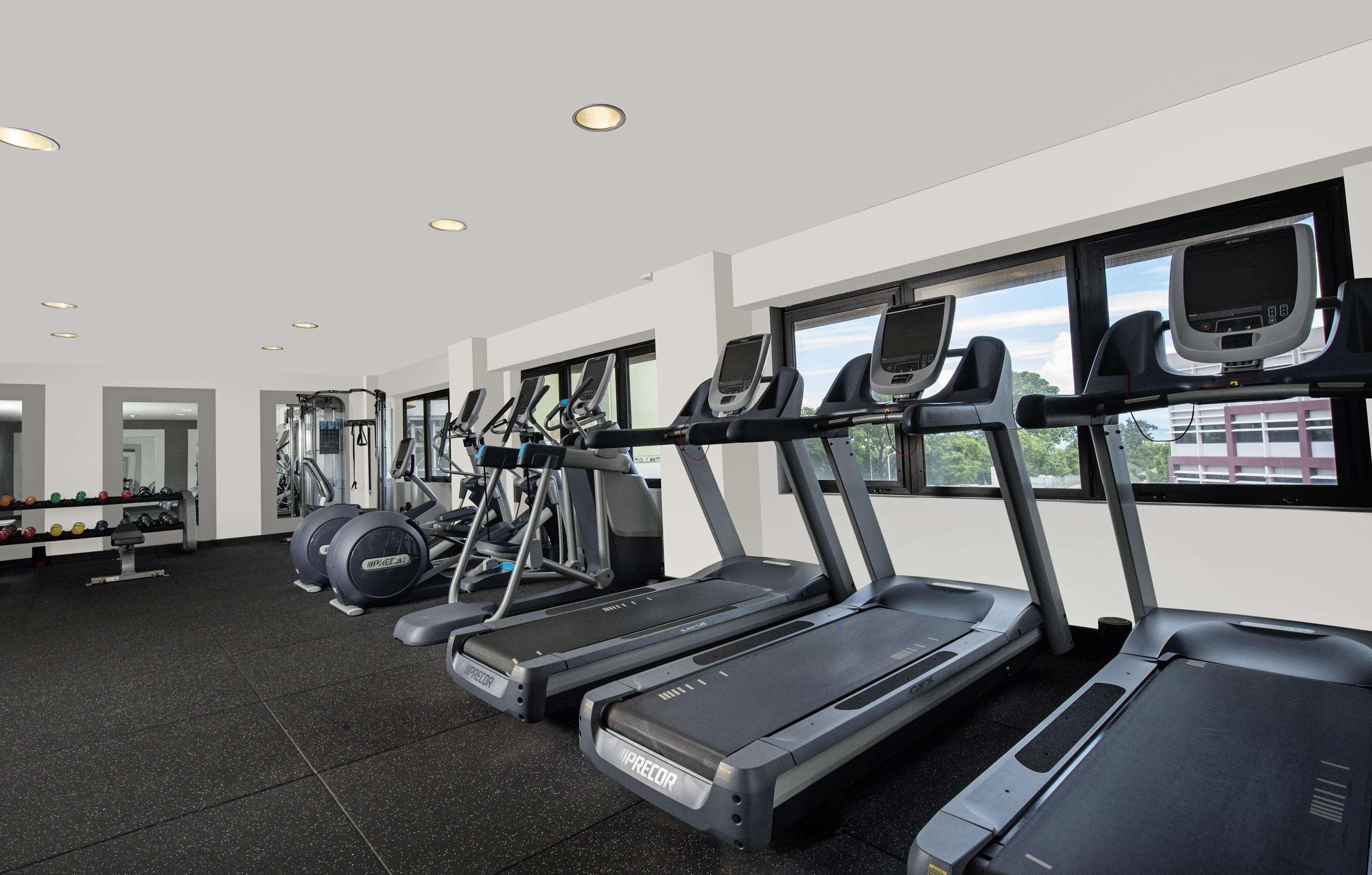 Hilton Darwin Hotel Bagian luar foto